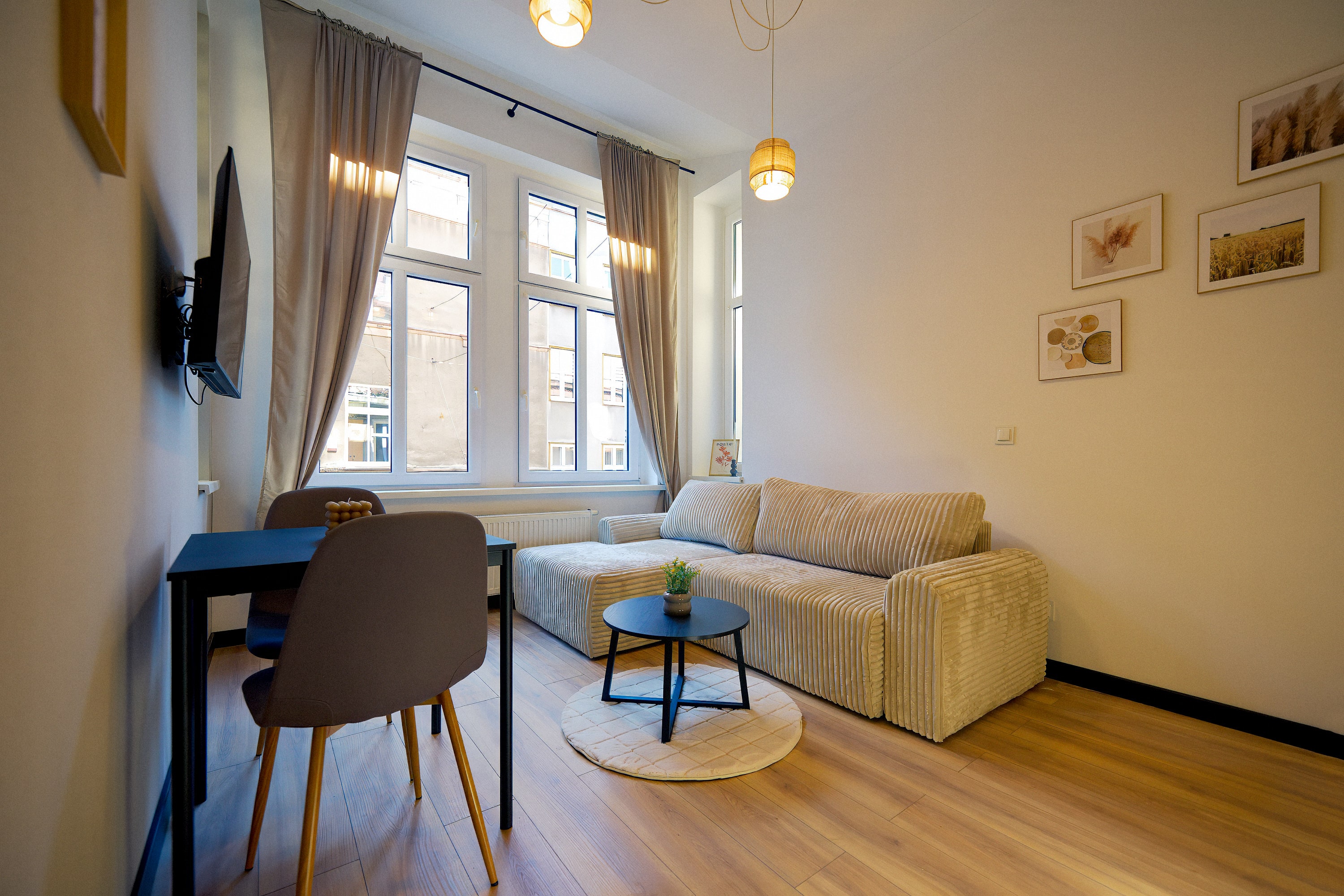 Zabrze, Dworcowa 7, Kawalerka nr 1